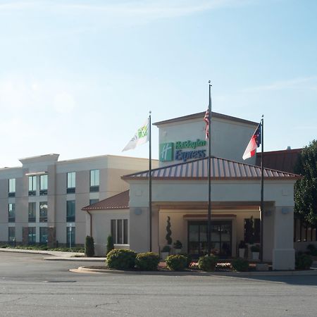 Holiday Inn Express Hickory - Hickory Mart By Ihg Eksteriør bilde